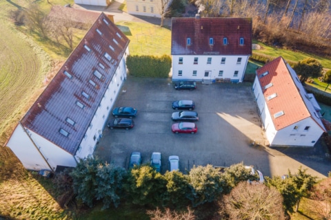 Rendi­tetraum bei Altenburg: 3-Seitenhof mit 15 Wohnein­heiten in Nobitz/Dippelsdorf, 04603 Nobitz / Dippelsdorf, Mehrfamilienhaus