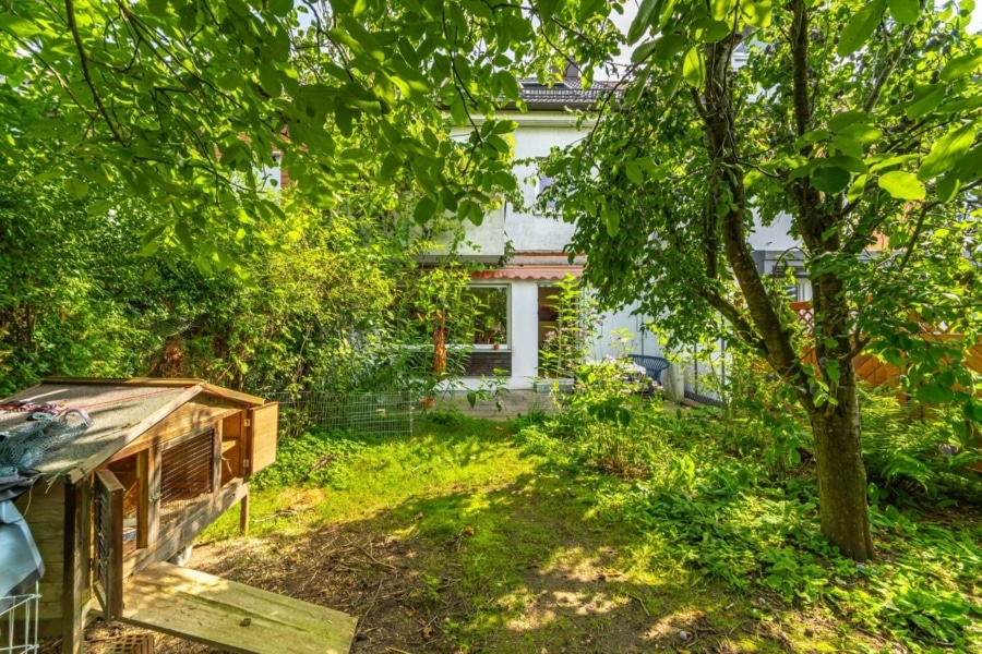 Gartenidylle - Familientraum in ruhiger Lage – Modernisiertes Reihenmittelhaus mit großem Garten