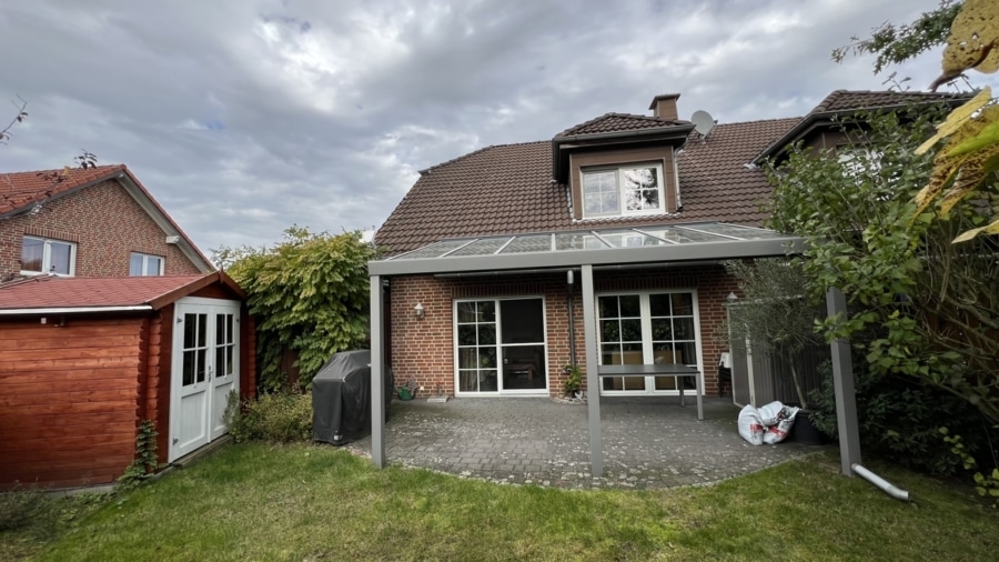 Hausansicht vom Garten aus. - "Ihr neues Zuhause in Sendenhorst"