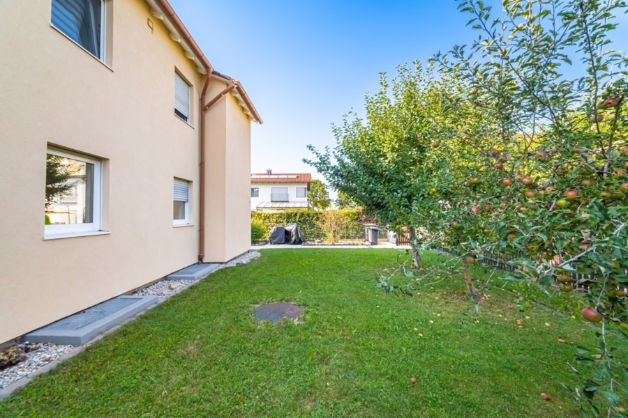 Gemeinschaftsgarten - Attraktive 3-Zimmer-Wohnung mit Loggia und stabiler Mieteinnahme