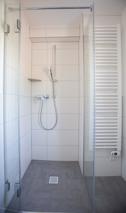 Badezimmer - Exklusive 2-Zimmer-Neubauwohnung in Ismaning – Modern, nachhaltig & naturnah wohnen!