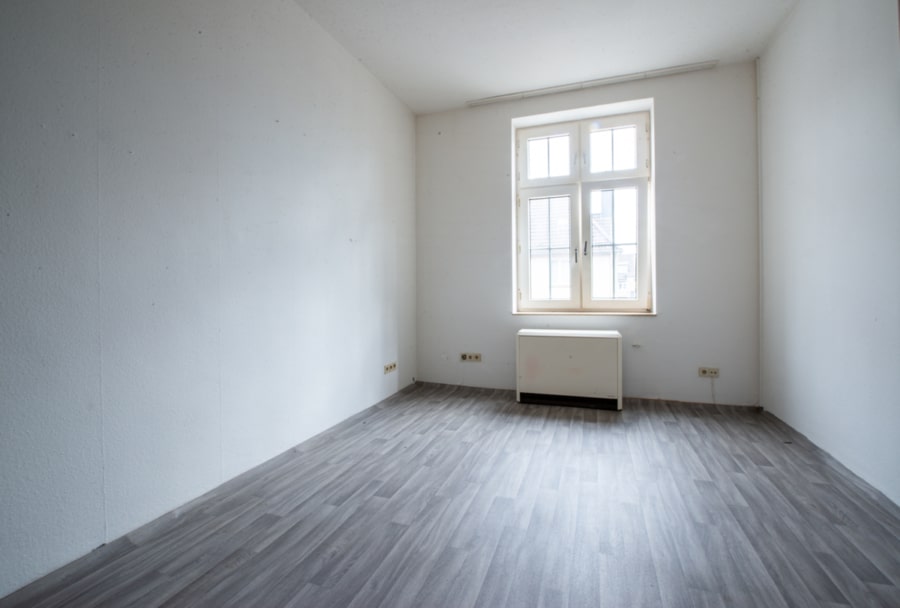 Schlafbereich Ansicht 2 - Zentral gelegene 3-Zimmer-Wohnung mit Balkon und viel Platz zur individuellen Gestaltung