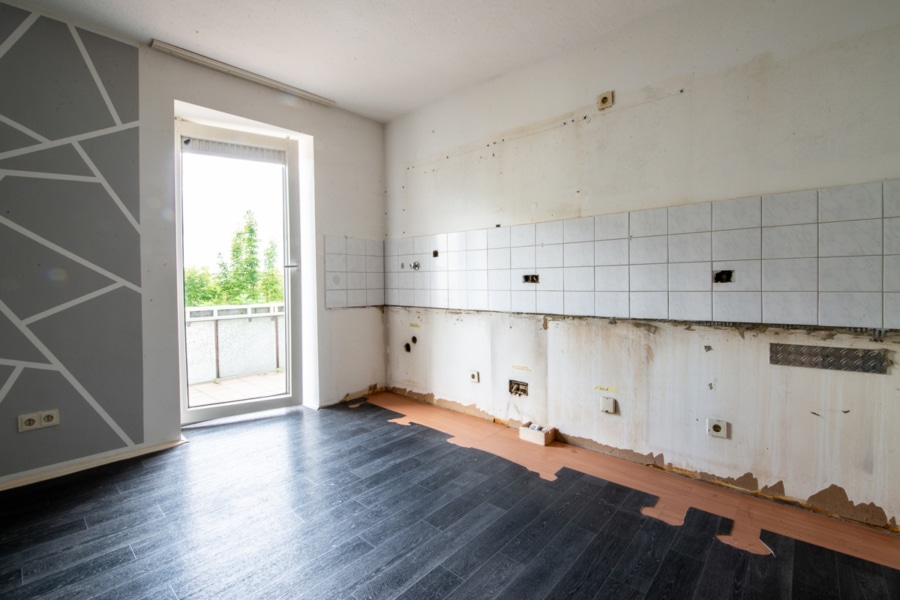 Küche - Zentral gelegene 3-Zimmer-Wohnung mit Balkon und viel Platz zur individuellen Gestaltung