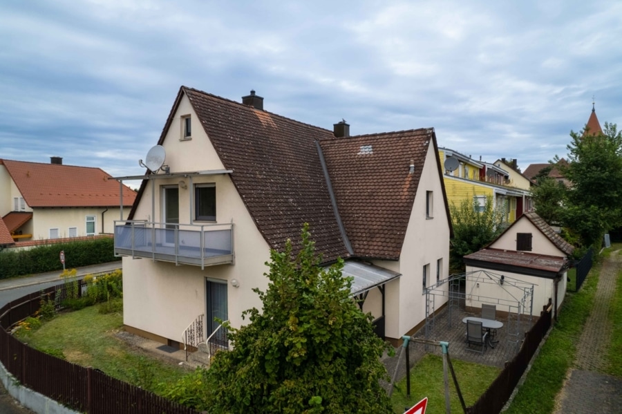 Außenansicht - Ihr neuer Familientraum - Freistehendes Einfamilienhaus in Nürnberg Kornburg